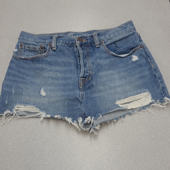 We The Free Pants - We The Free Distressed Denim Shorts Size 28